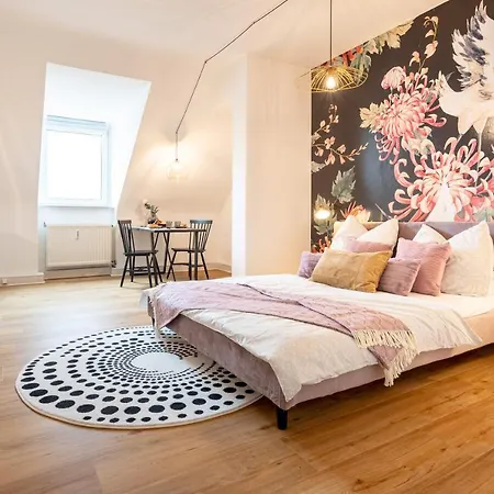 Design Zentral & - Toplage Am Opernhaus Apartment *
